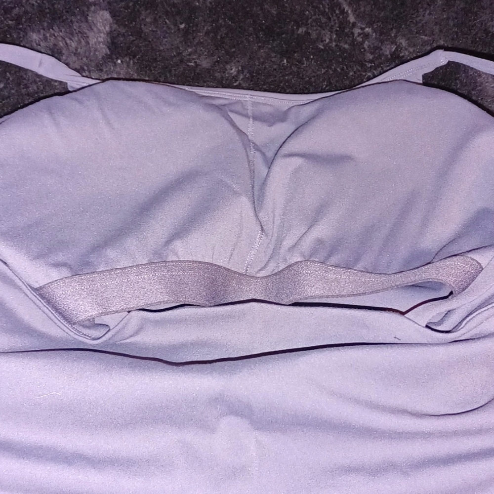 Padded Sports bra crop top - Picture 3 of 3